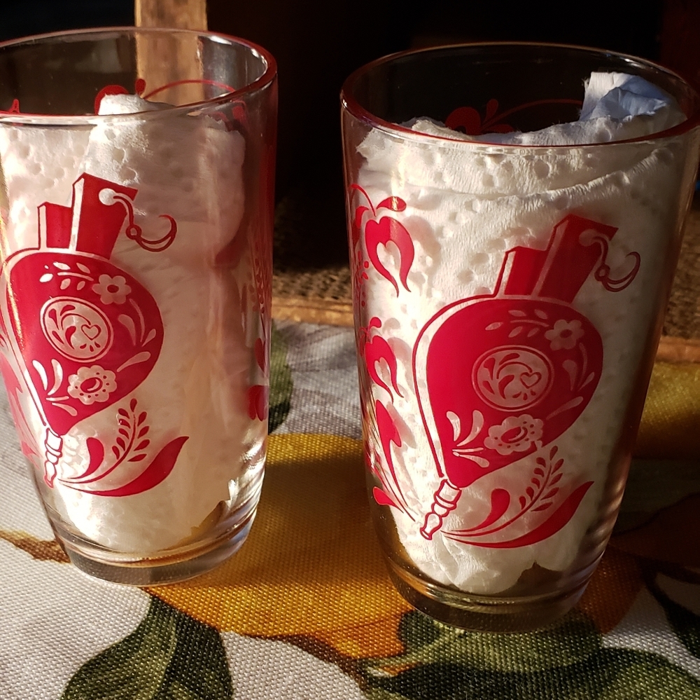Swanky Swigs | Duo Vintage Juice Glasses - Picture 2 of 4